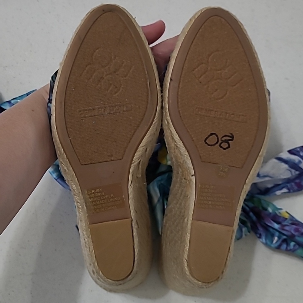 BCBGeneration RUBY Blue & Green Sandals with Ribbon Ankle Ties Size 9.5 - Picture 10 of 12